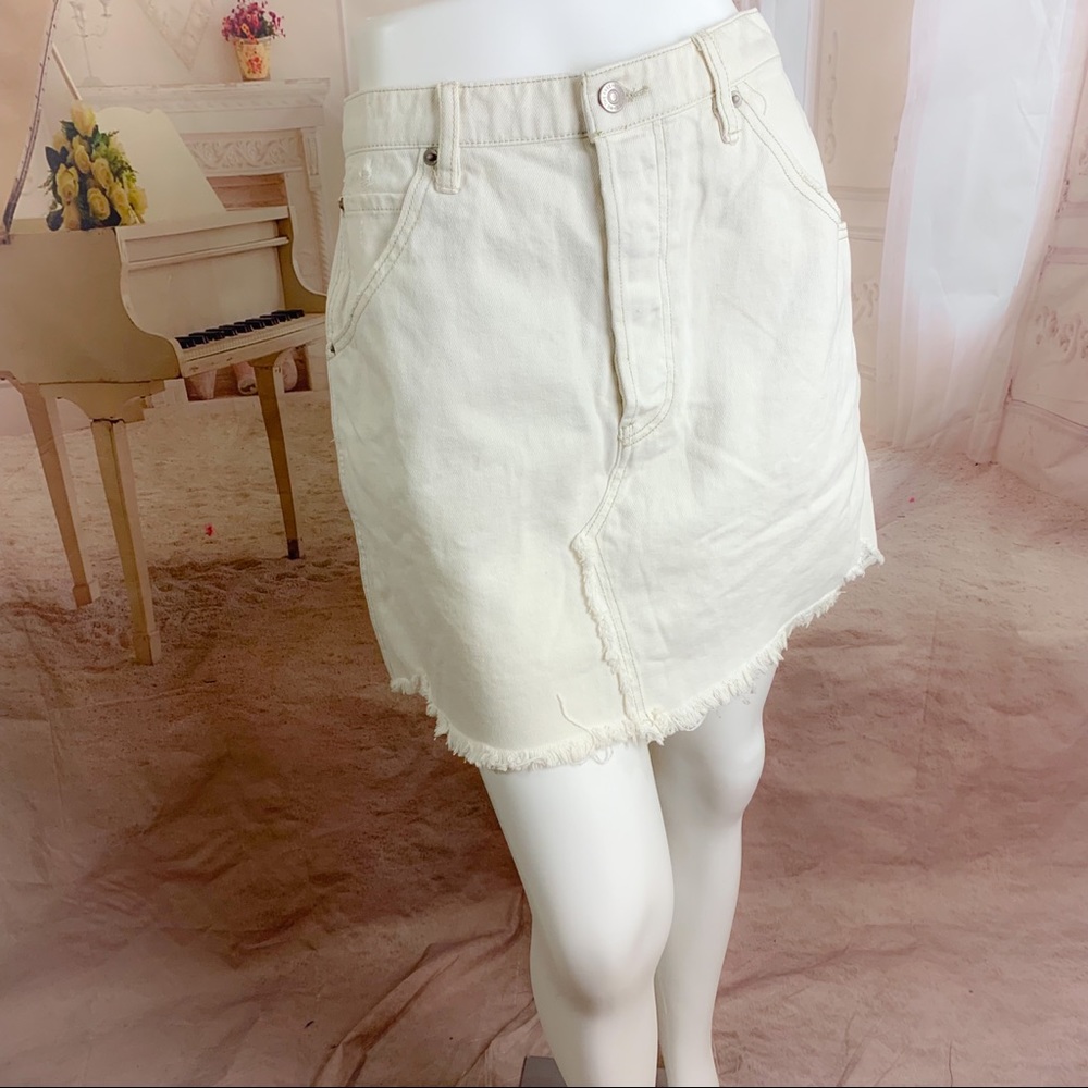 NEW Free People Brea Cutoff Skirt in Deco White - Picture 5 of 12